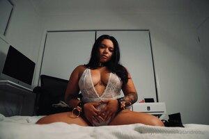 Original 3840 px/ 2561 px