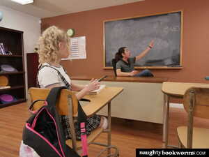 Original 2227 px/ 1670 px