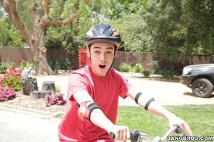 Original 2000 px/ 1333 px