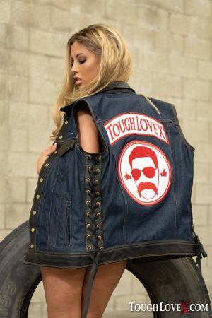 Original 2000 px/ 3000 px