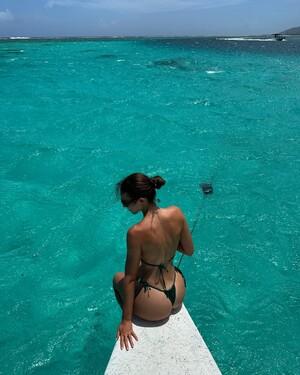 Original 1440 px/ 1800 px