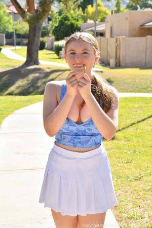 Original 852 px/ 1280 px