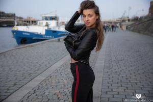 Original 9000 px/ 6000 px