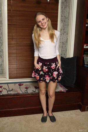 Original 2251 px/ 3377 px