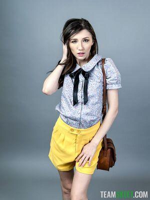 Original 810 px/ 1080 px