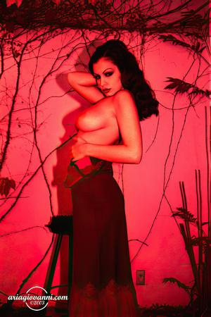 Original 1066 px/ 1600 px