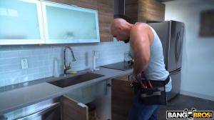 Original 1267 px/ 713 px