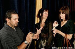 Original 900 px/ 599 px