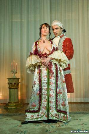 Original 1067 px/ 1600 px