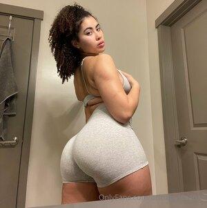 Original 3023 px/ 3038 px