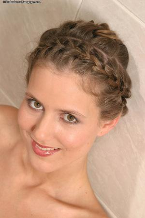 Original 682 px/ 1024 px