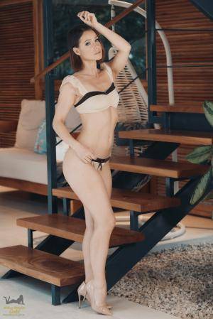 Original 854 px/ 1280 px