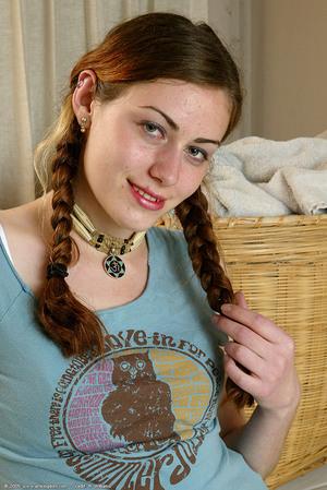 Original 684 px/ 1024 px