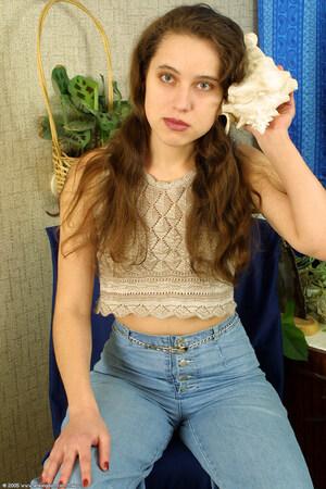 Original 682 px/ 1024 px