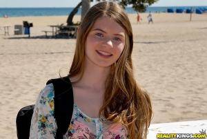 Original 900 px/ 603 px