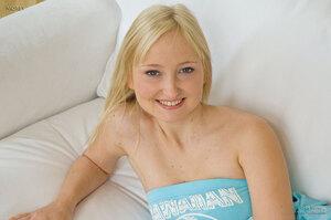 Original 3000 px/ 1993 px