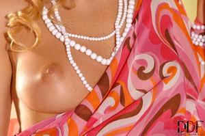 Original 2000 px/ 1328 px