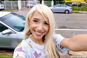 Original 900 px/ 600 px