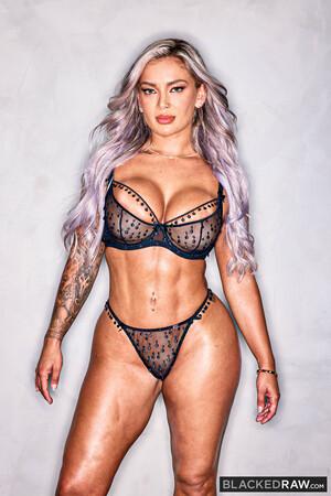 Original 2000 px/ 2999 px