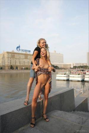 Original 854 px/ 1280 px