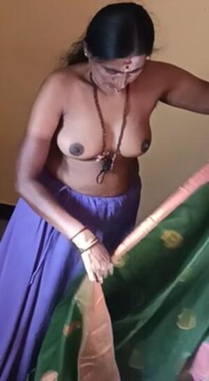 Sexy bharati mom
