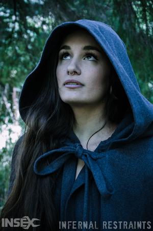 Original 795 px/ 1200 px