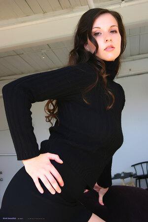 Original 2048 px/ 3072 px