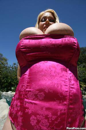 Original 2000 px/ 3000 px