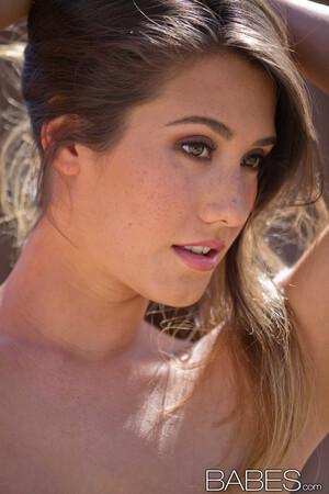 Original 832 px/ 1247 px