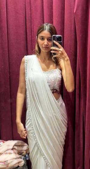 Original 1100 px/ 2048 px