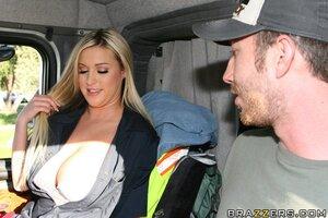 Original 900 px/ 600 px