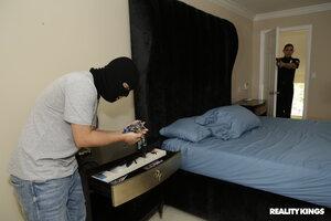 Original 3000 px/ 2000 px