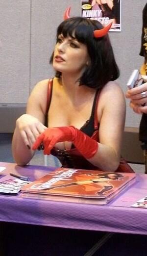 Original 306 px/ 532 px