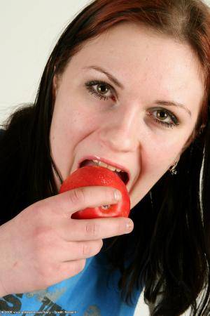 Original 682 px/ 1024 px