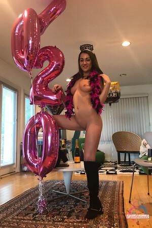 Original 2000 px/ 3000 px