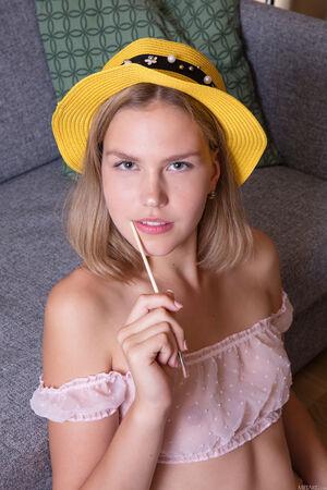 Original 5792 px/ 8688 px