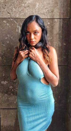 Original 737 px/ 1350 px