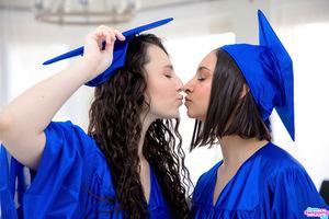 Original 8192 px/ 5464 px