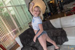 Original 3000 px/ 2000 px