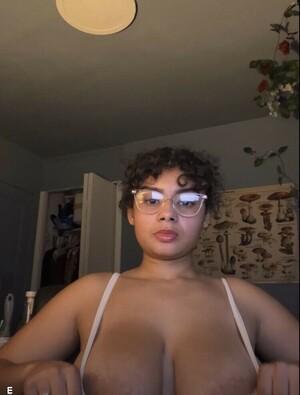 Original 750 px/ 987 px