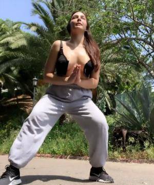 Original 695 px/ 835 px