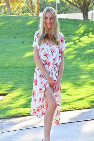 Original 852 px/ 1280 px