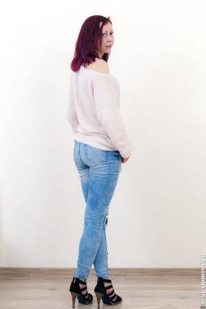 Original 854 px/ 1280 px