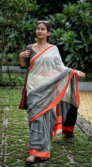 Original 726 px/ 1311 px