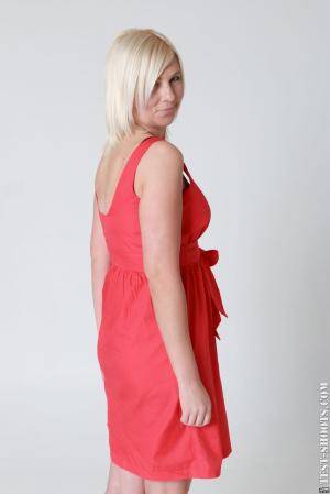 Original 854 px/ 1280 px