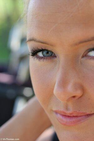 Original 853 px/ 1280 px