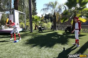 Original 2000 px/ 1333 px