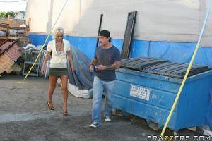 Original 900 px/ 600 px