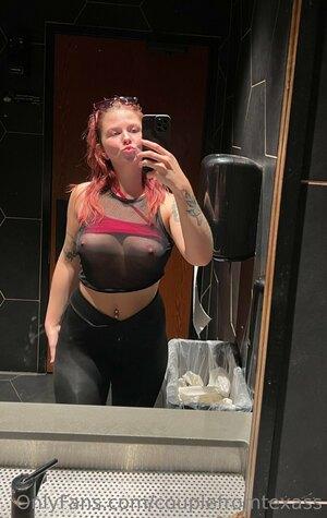 Original 928 px/ 1468 px