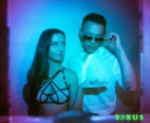 Original 3000 px/ 2465 px